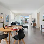Loctowers A4-3-3 By Interhome شقة لوكارنو