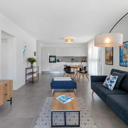Apartman Loctowers A4-3-3 By Interhome *