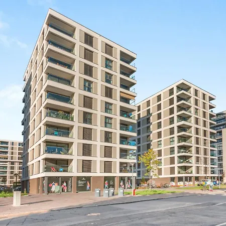 Loctowers A4-3-3 By Interhome Daire *